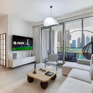 Luxury 4br Burj Khalifa & Fountain Views , دبي الإمارات العربية المتحدة