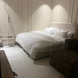 A7 Self Entry Cozy With Master Bed Self Entry استديو في العقيق دخول ذاتي سرير ماستر شقة